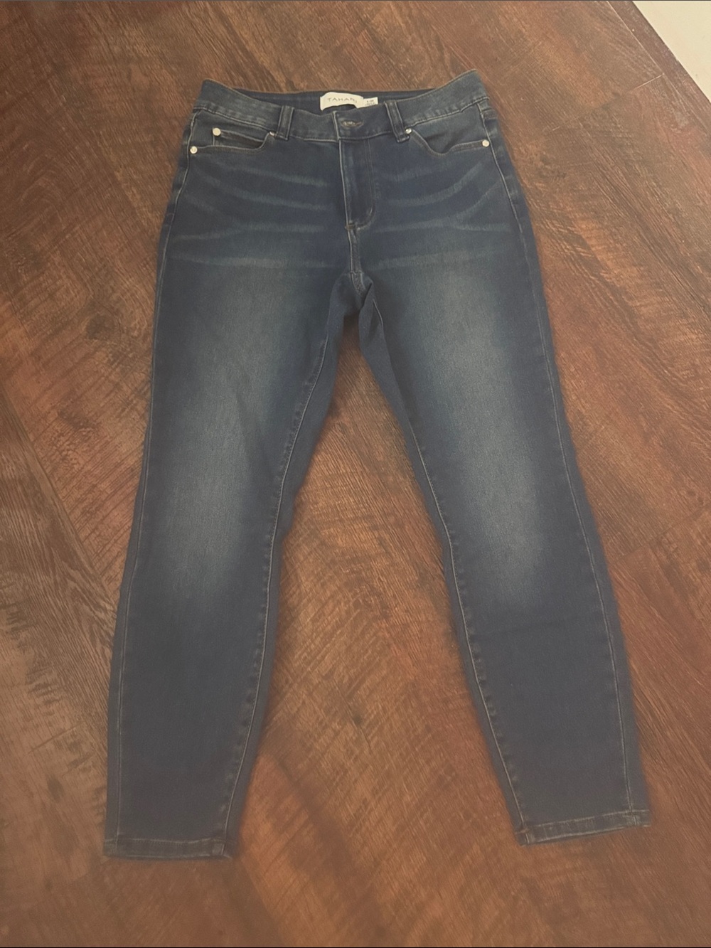Tahari Women’s Dark Blue Skinny Jeans